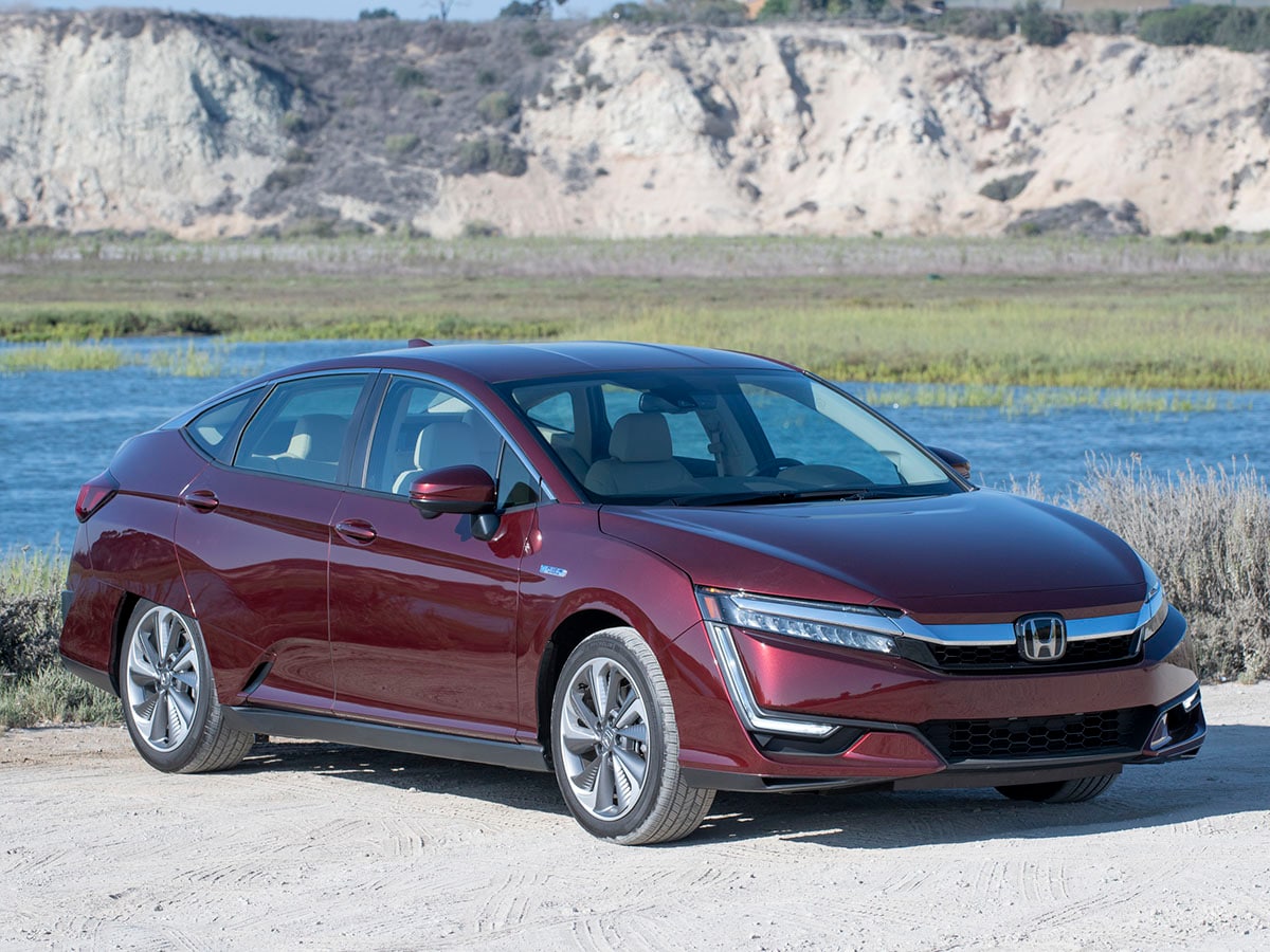01-2018-honda-clarity-phev-bb
