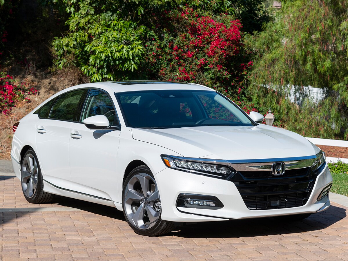 01-2019-honda-accord-bb-kbb