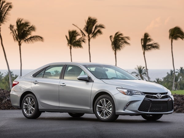 2016-comfy-toyota-camry
