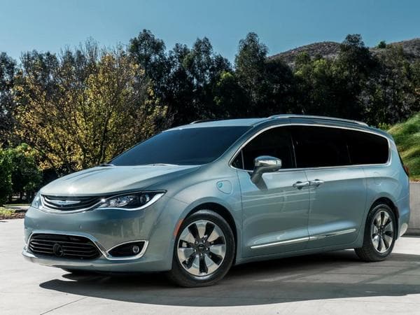 23-2017-chrysler-pacifica