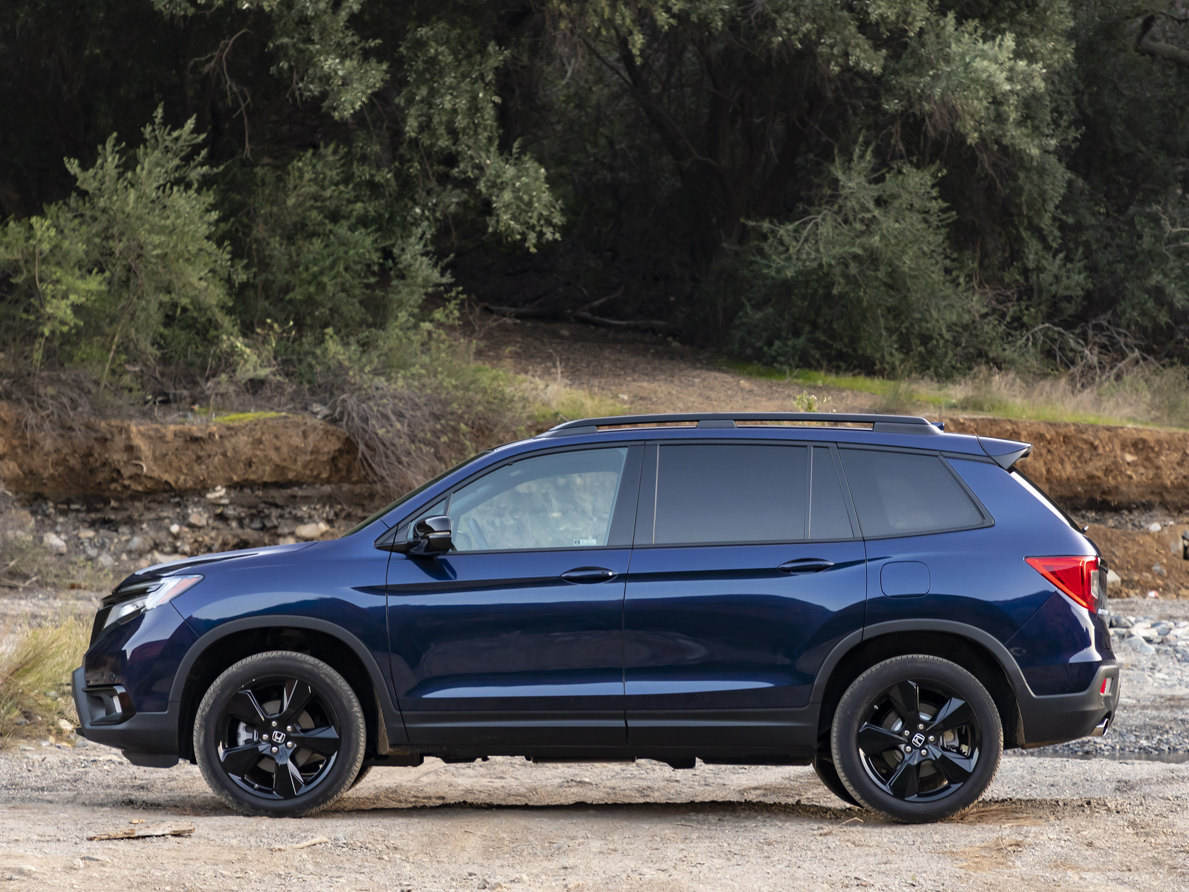 11 2019 Honda Passport Exterior LT KBB