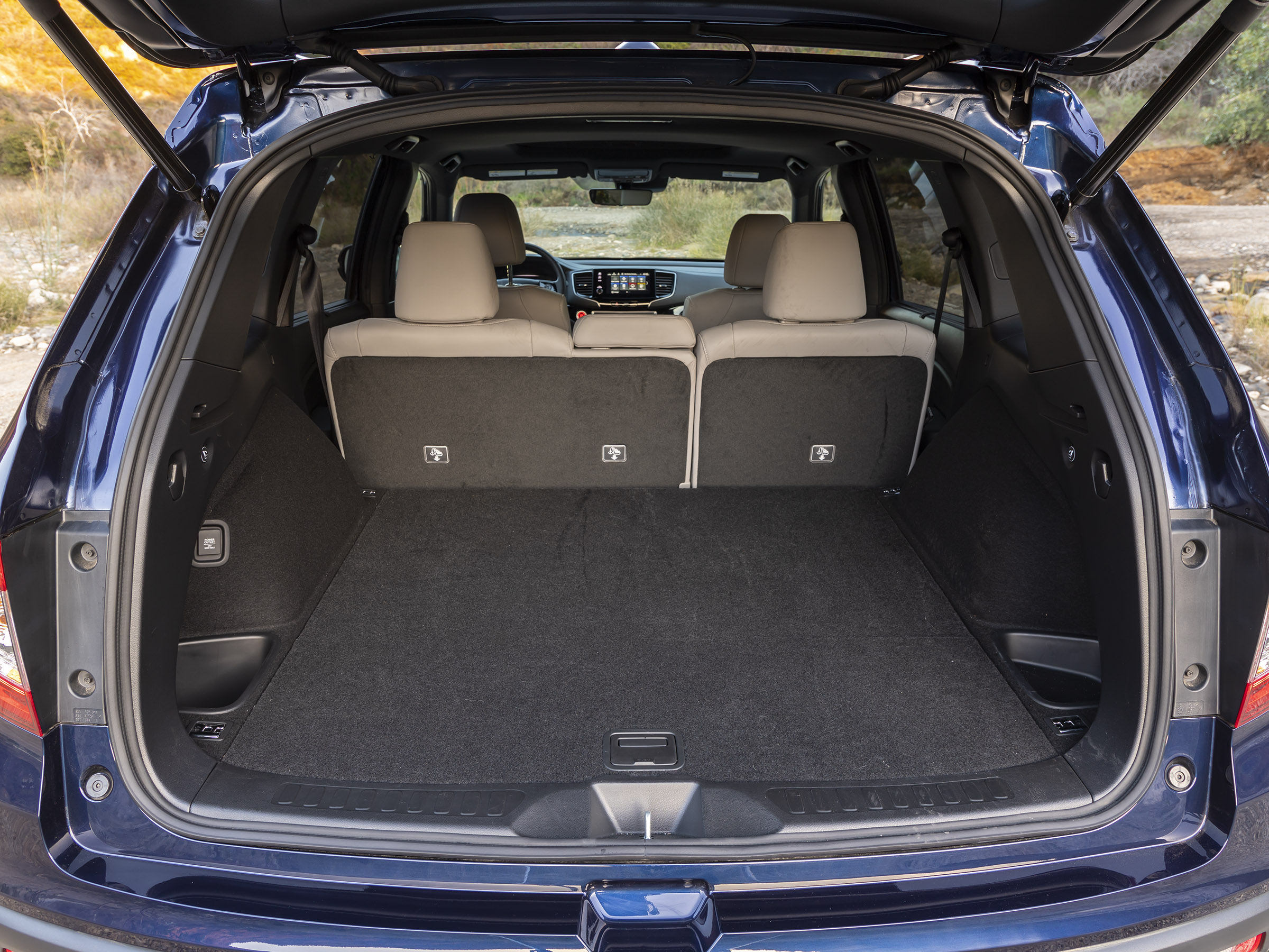 28 2019 Honda Passport Cargo LT KBB