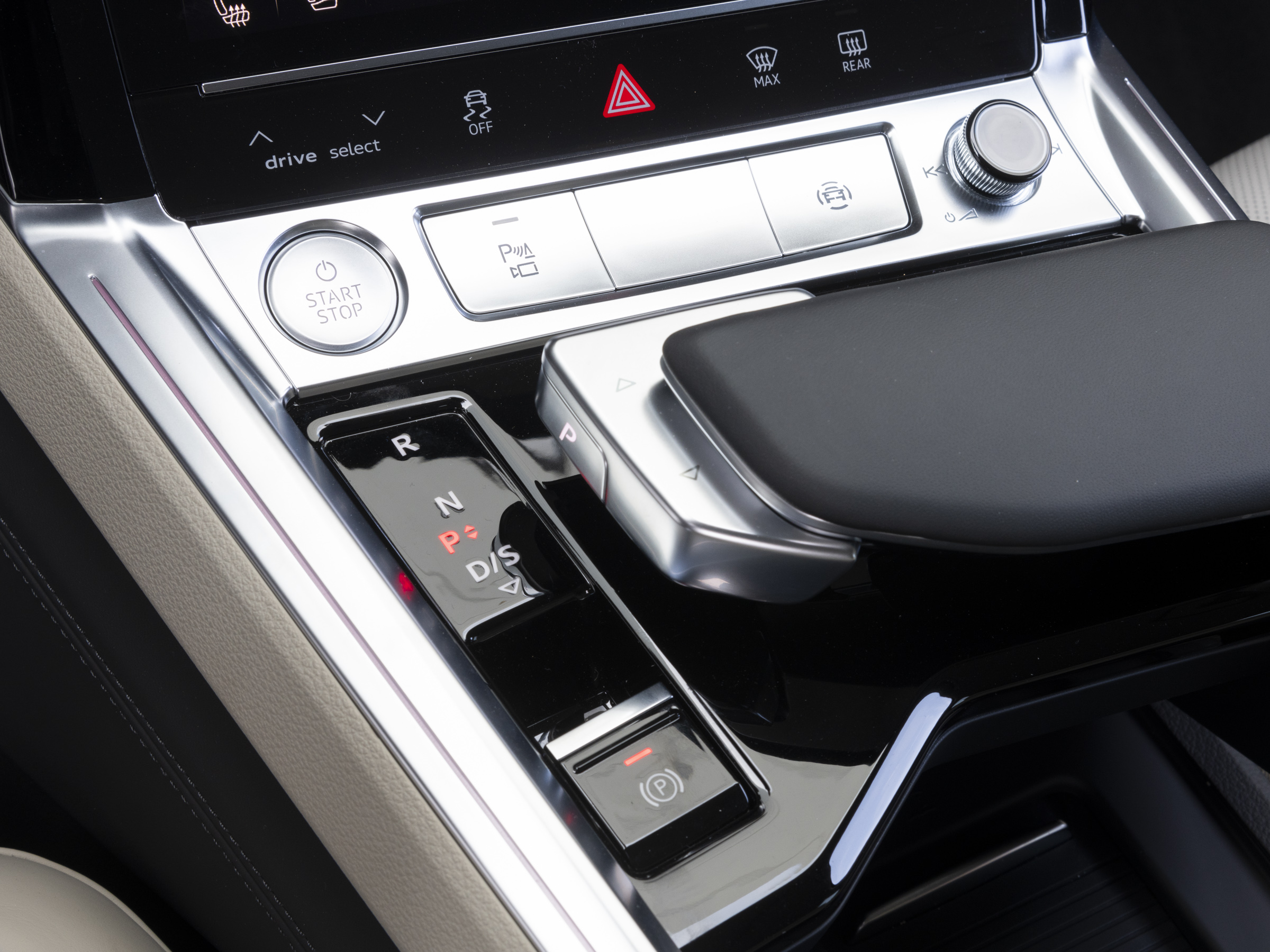 112 2020 Audi Etron LongTerm KBB