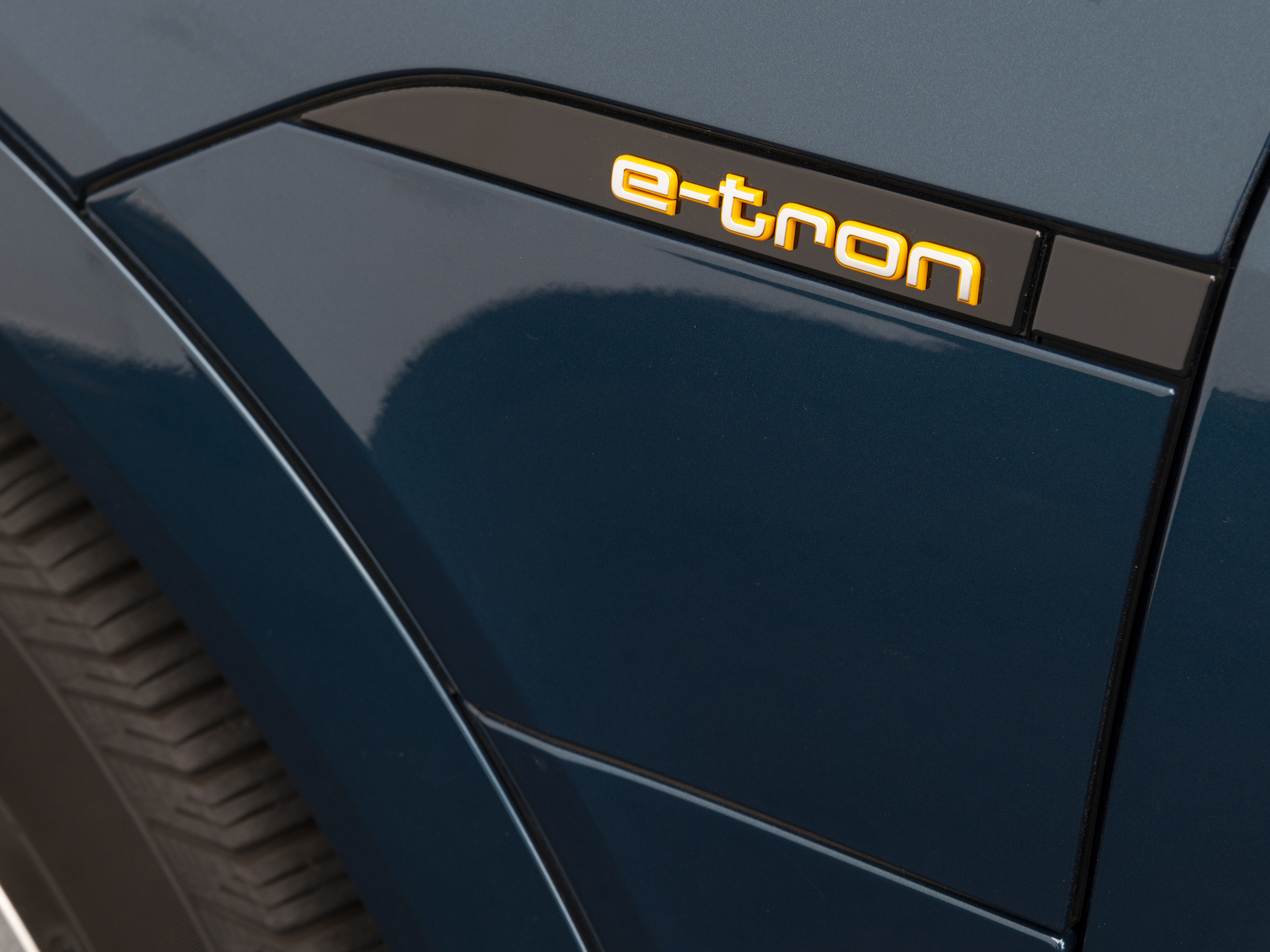 63 2020 Audi Etron LongTerm KBB