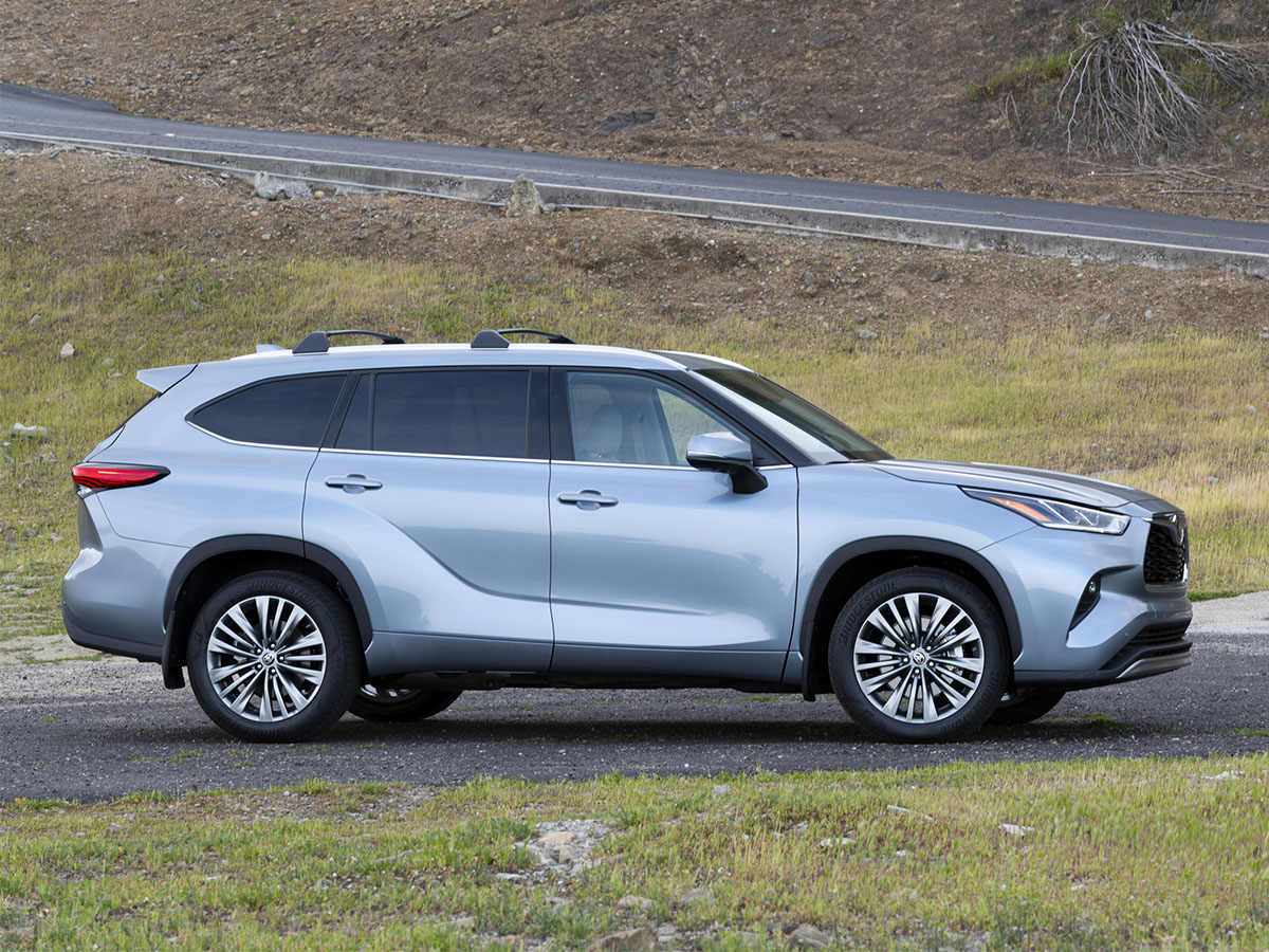 02 2020 Toyota Highlander Family Cars