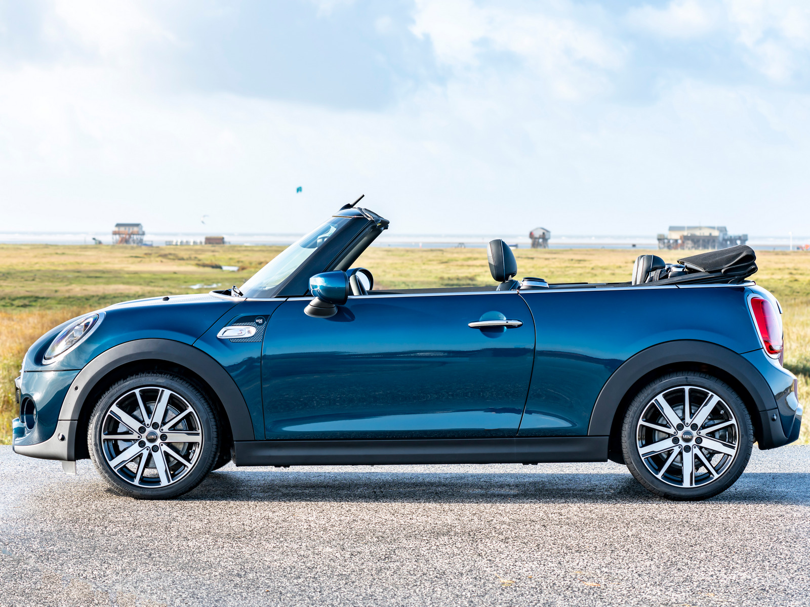 04 2021 Mini Cooper Sidewalk Ed