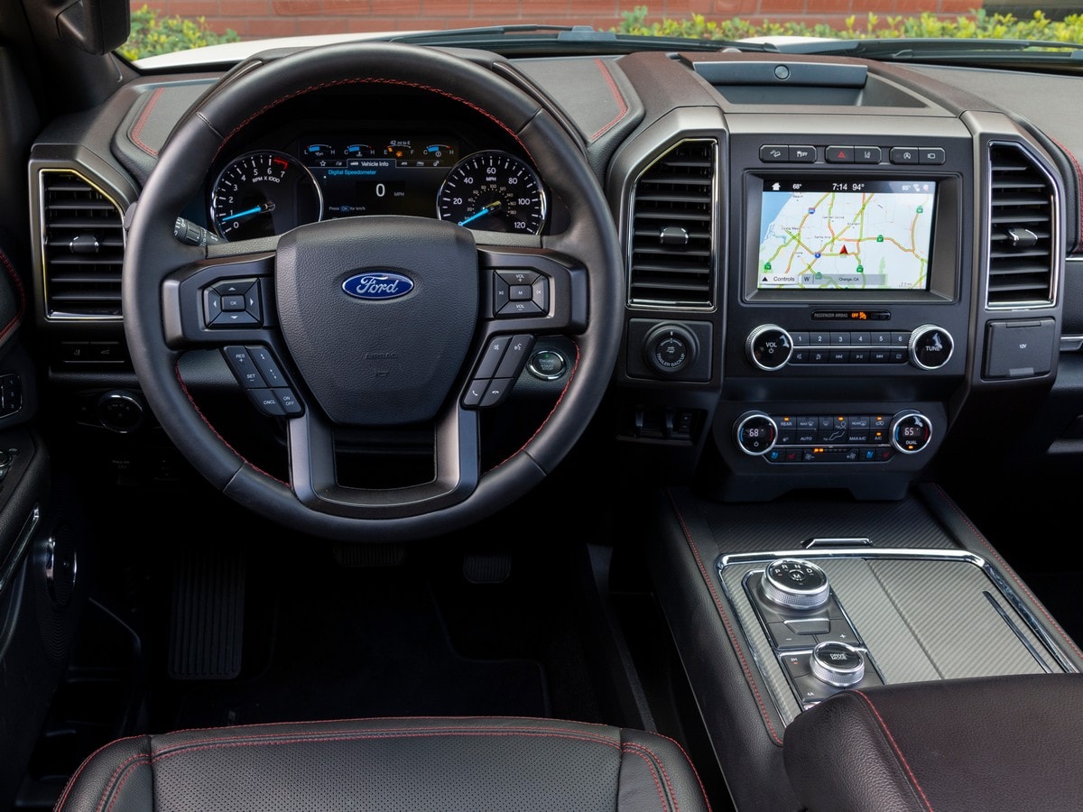 10-2019-ford-expedition-bb-kbb-1