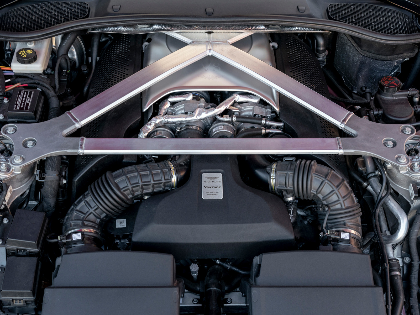 2020 Aston Martin Vantage Red Engine