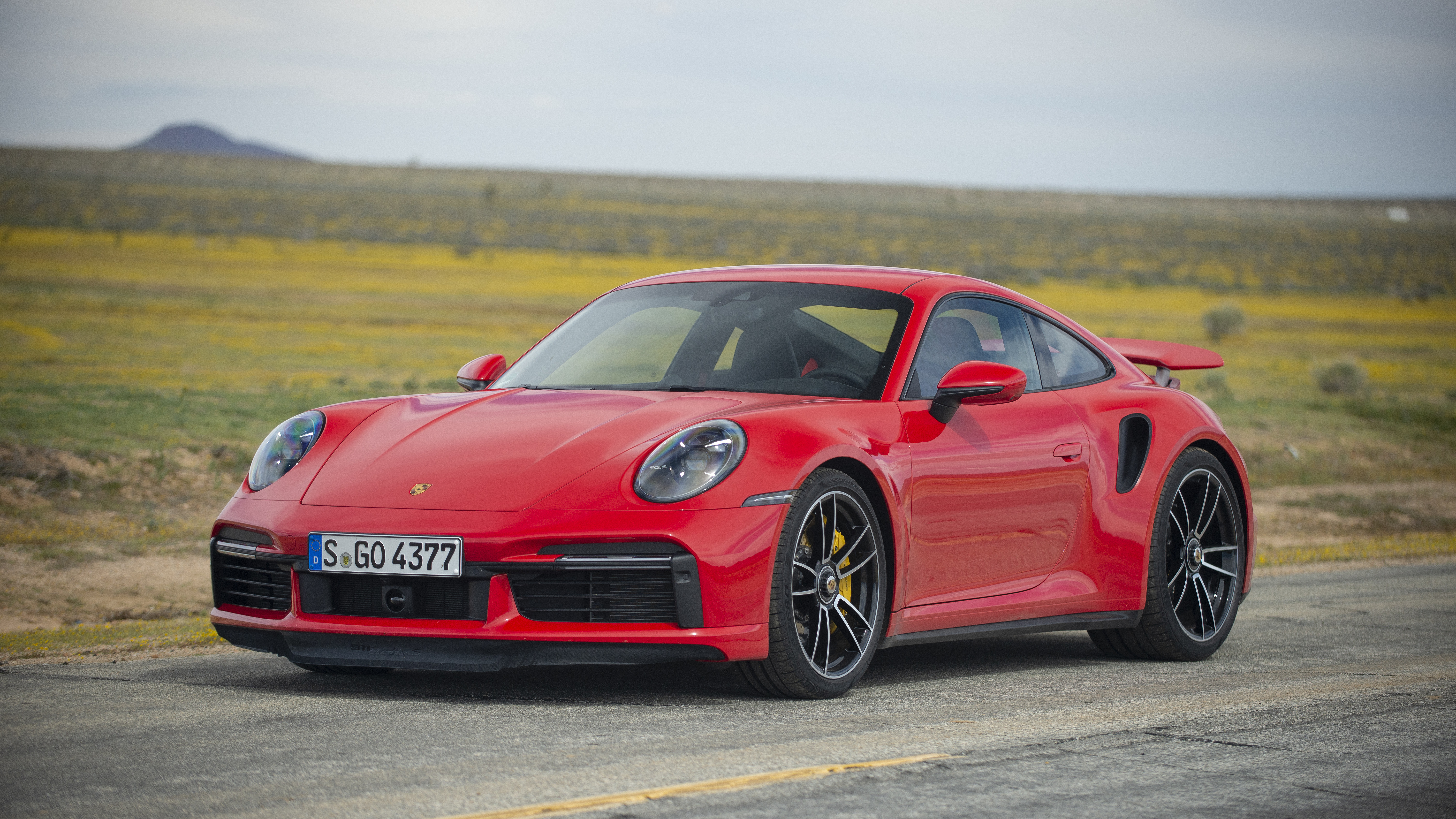 2021 Porsche 911 Turbo S Coupe Front Left Quarter