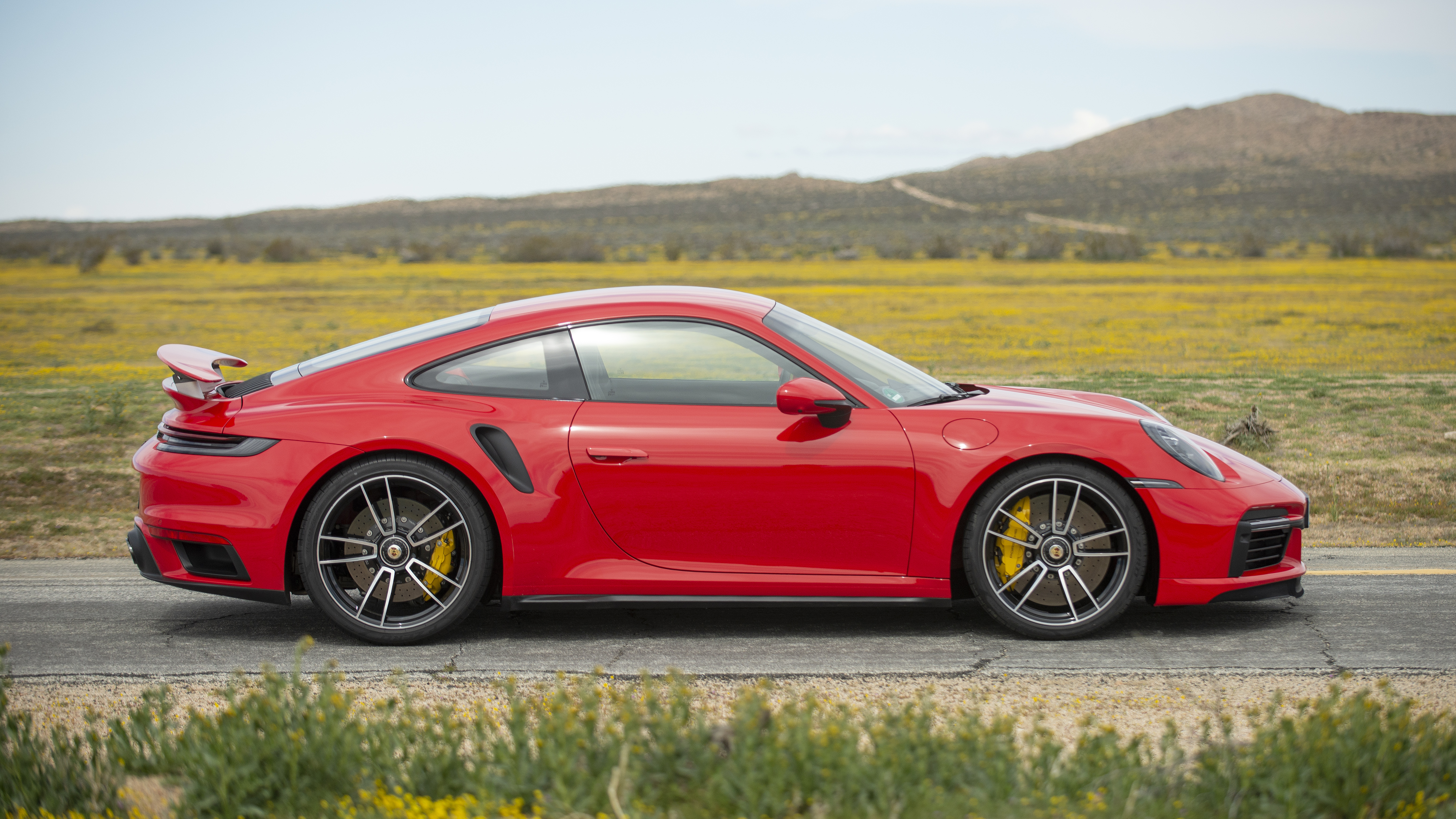 2021 Porsche 911 Turbo S Coupe Right Side