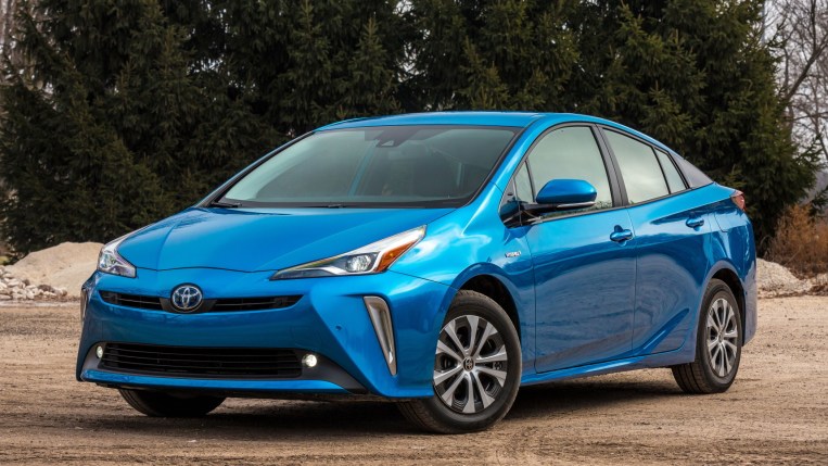 RT 2019 Toyota Prius AWD Blue Front Quarter
