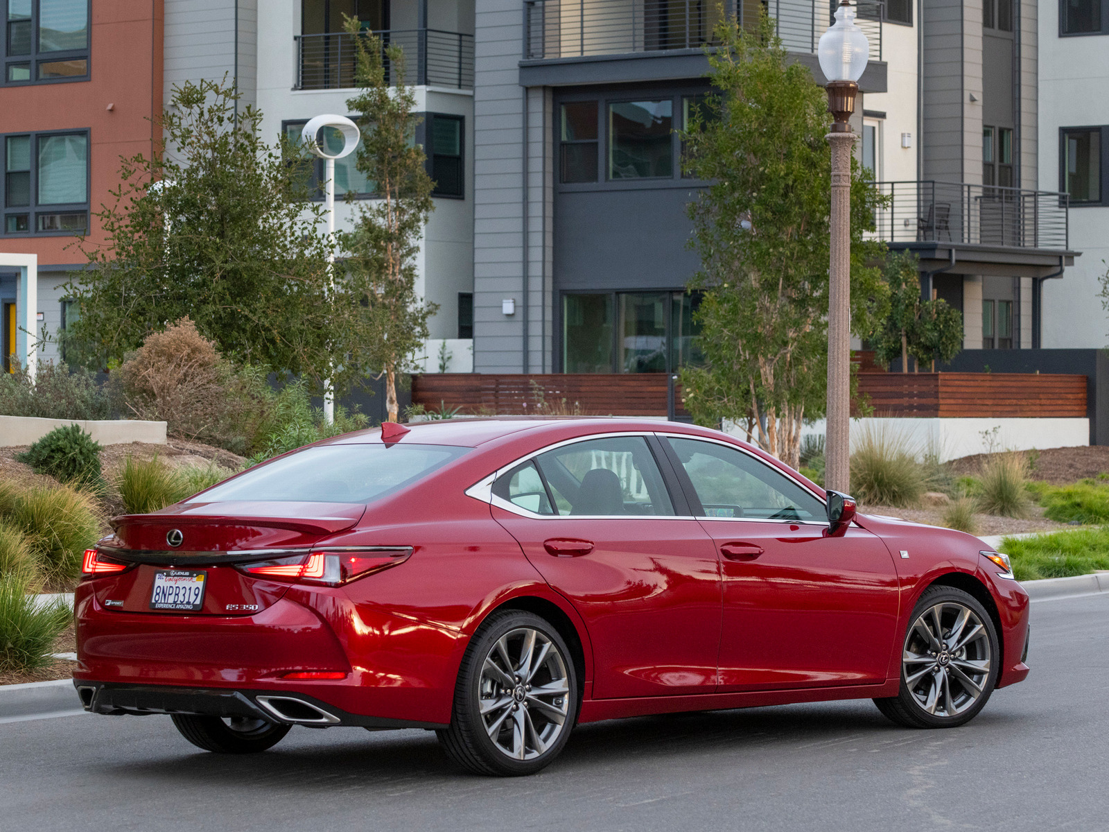 2020 Lexus ES