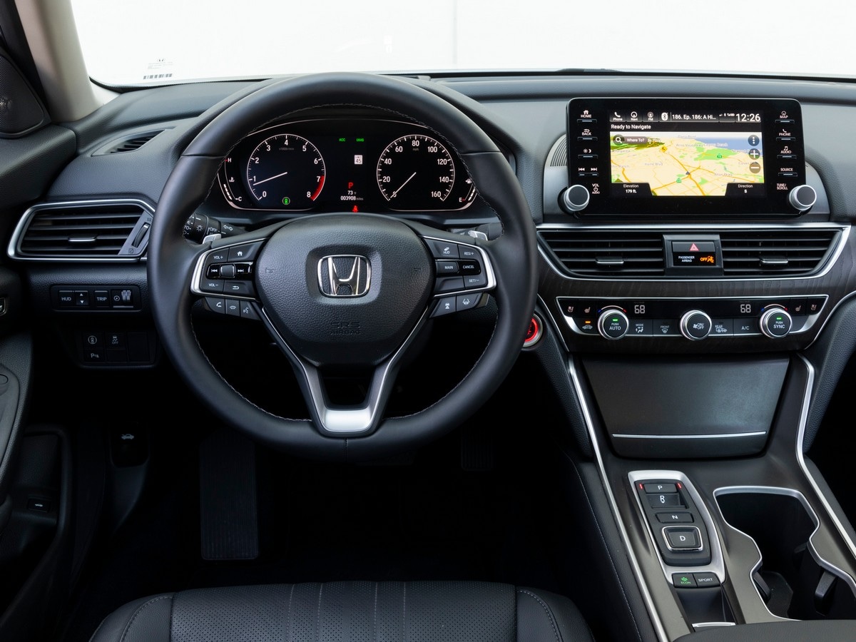 10-2019-honda-accord-bb-kbb-1