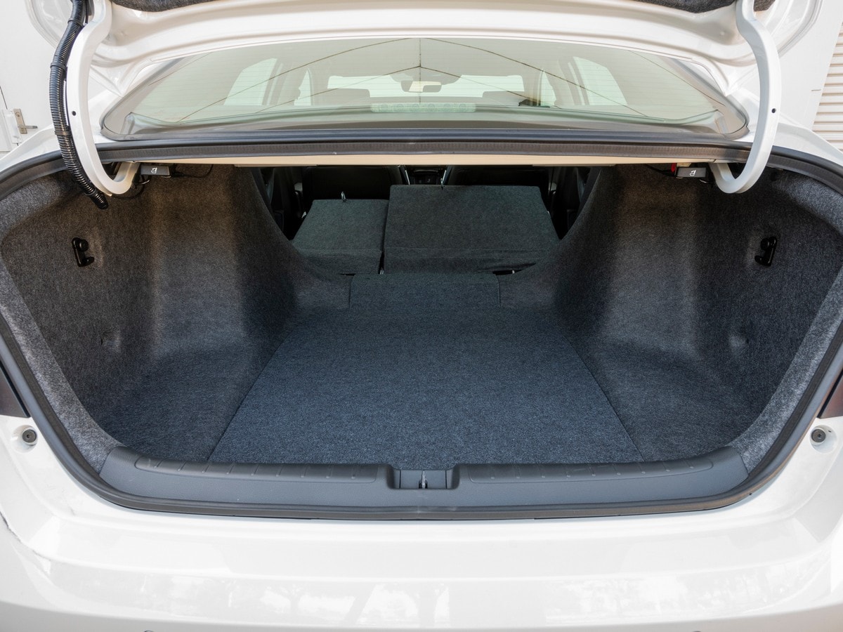 19-2019-honda-accord-bb-kbb-1