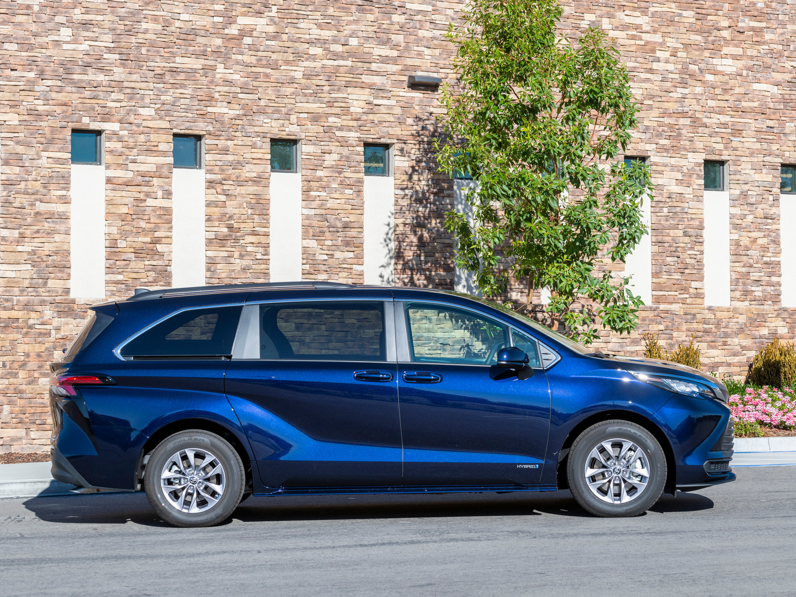 2021 Toyota Sienna Hybrid