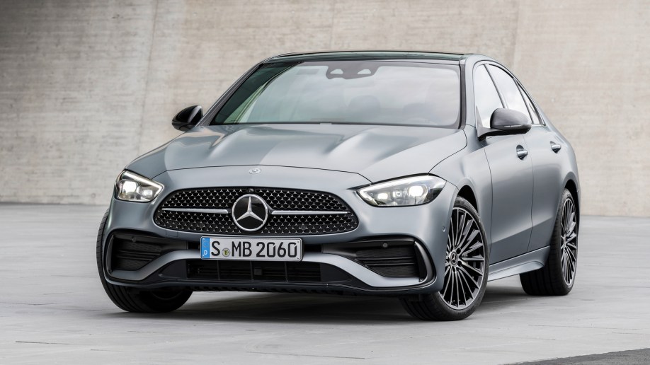 2022 Mercedes-Benz C-Class Front