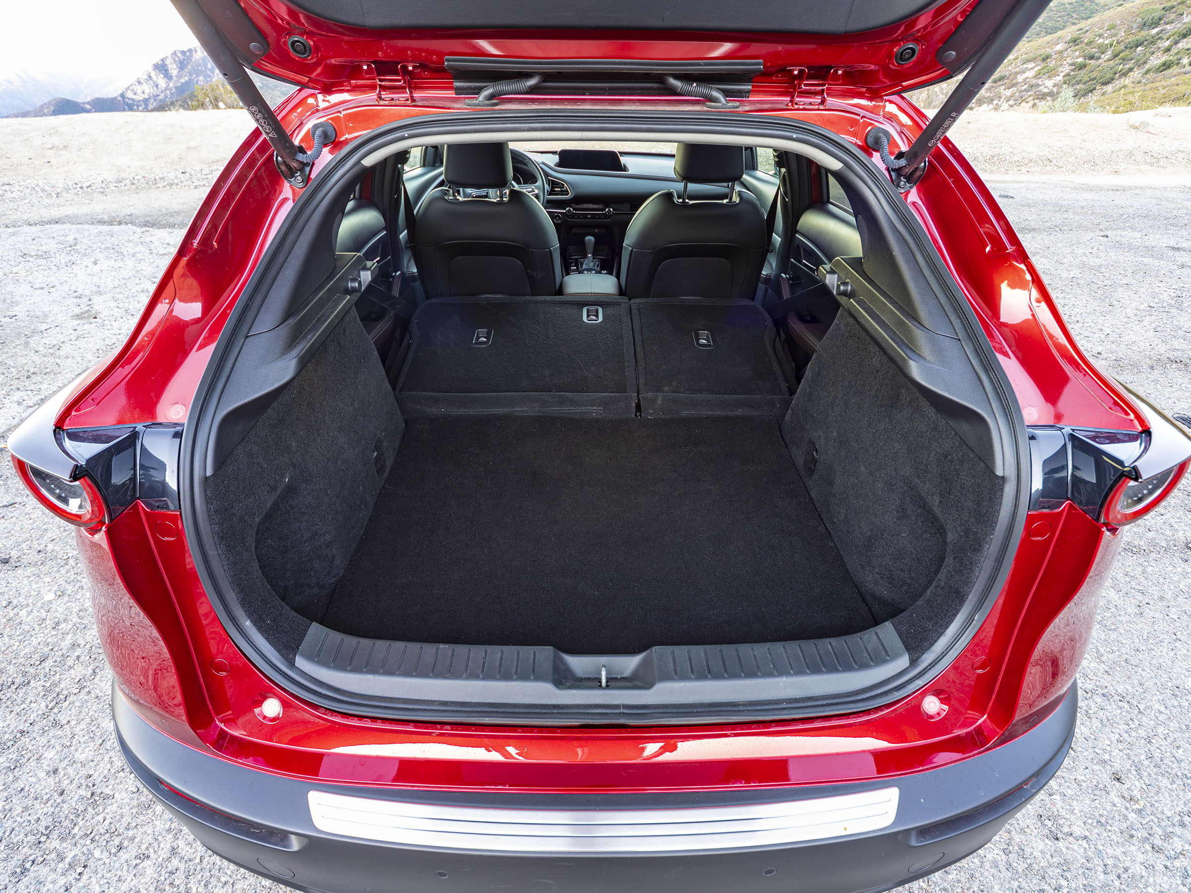 2021 Mazda CX-30 Turbo cargo