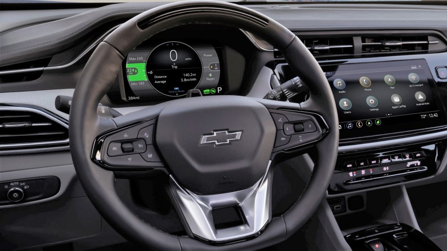 2022 Chevrolet Bolt EUV steering wheel
