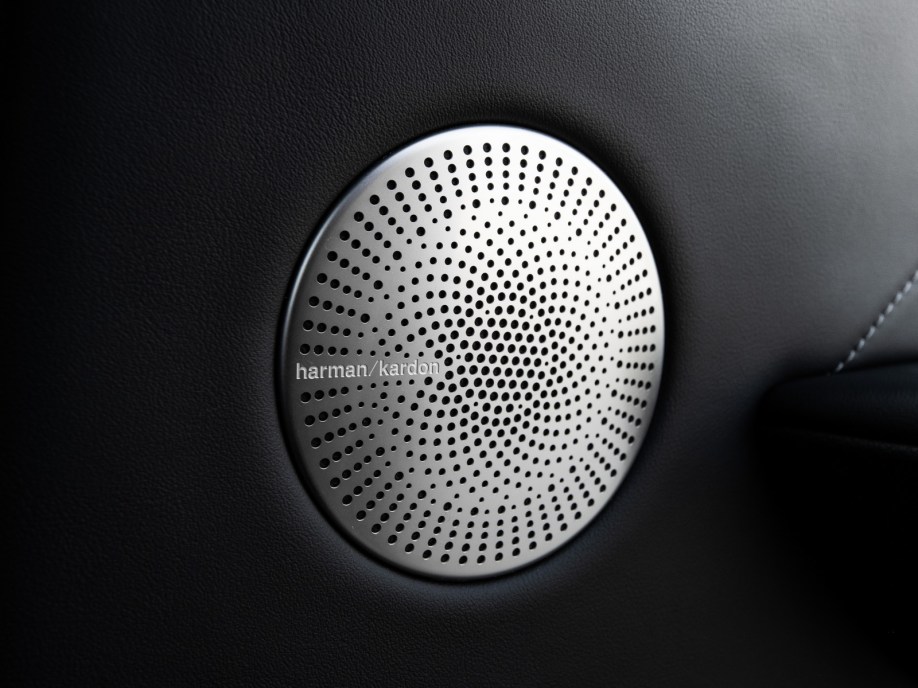 2022 Kia Stinger harmon kardon audio