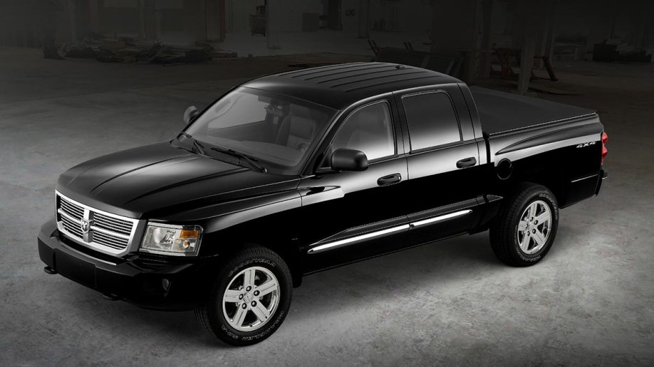 2011 Ram Dakota in black.