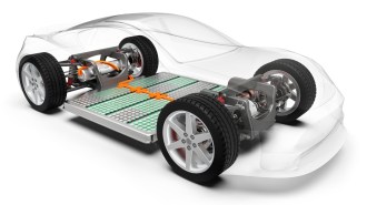Electric vehicle and battery pack