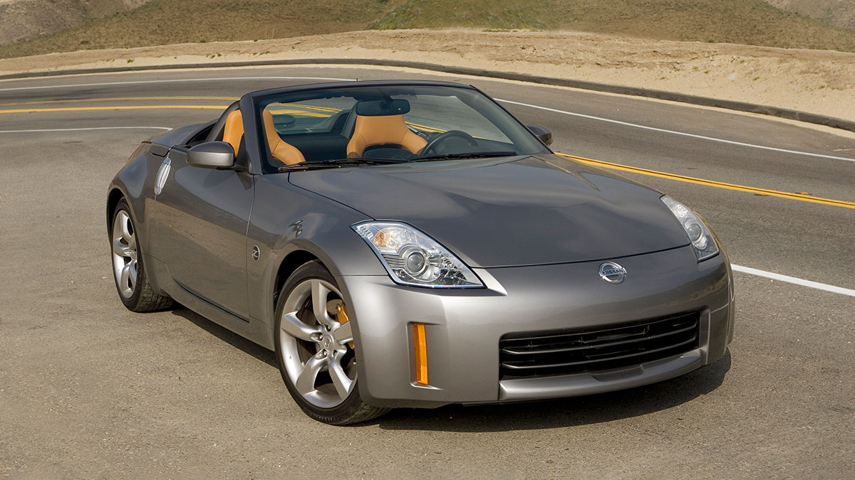 2008 Nissan 350Z Convertible in bronze.