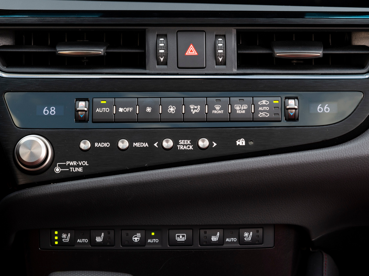 2023 Lexus ES 300h climate controls