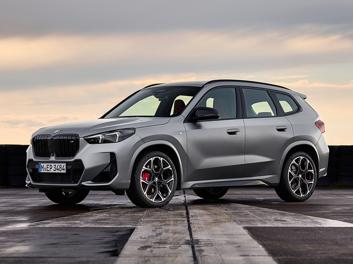 2024 BMW X1 in silver.
