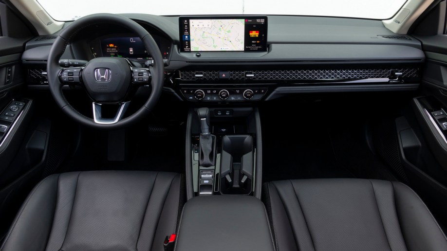 2023 Honda Accord Hybrid dash.