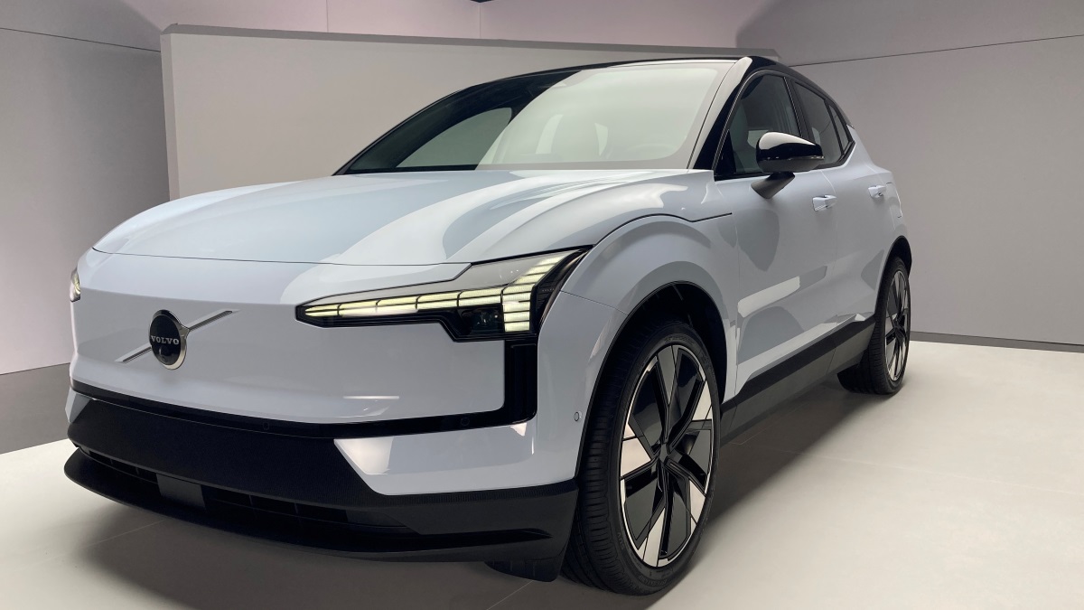 2025 Volvo EX30 debuts