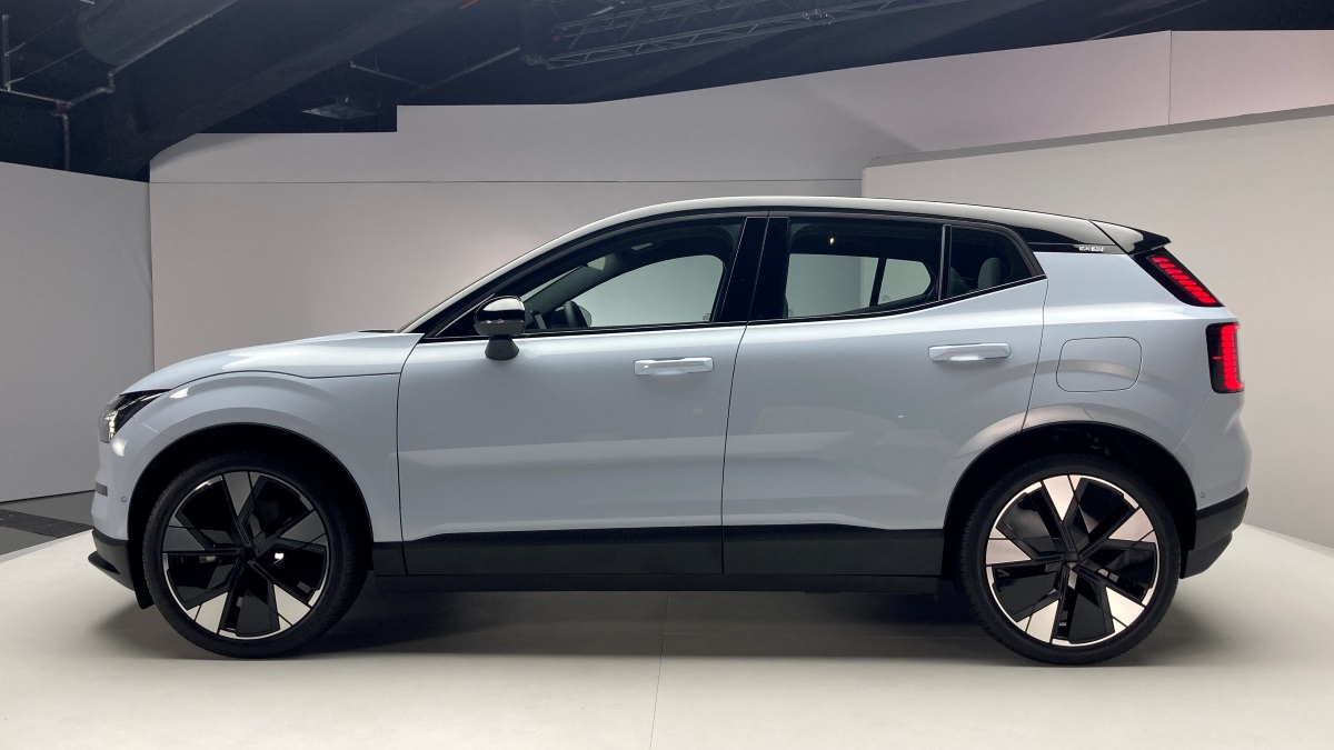 2025 Volvo EX30 debuts