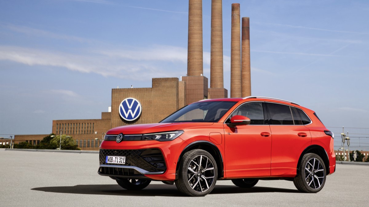 The 2024 Volkswagen Tiguan seen from a front quarter angle