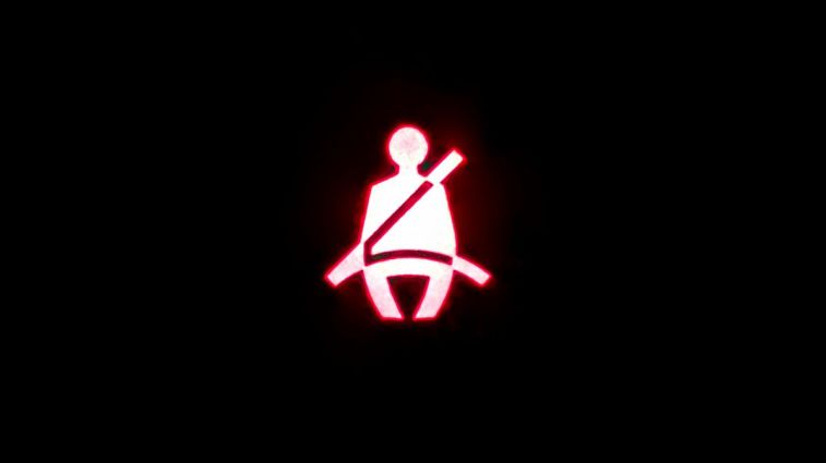 Seat belt minder icon.