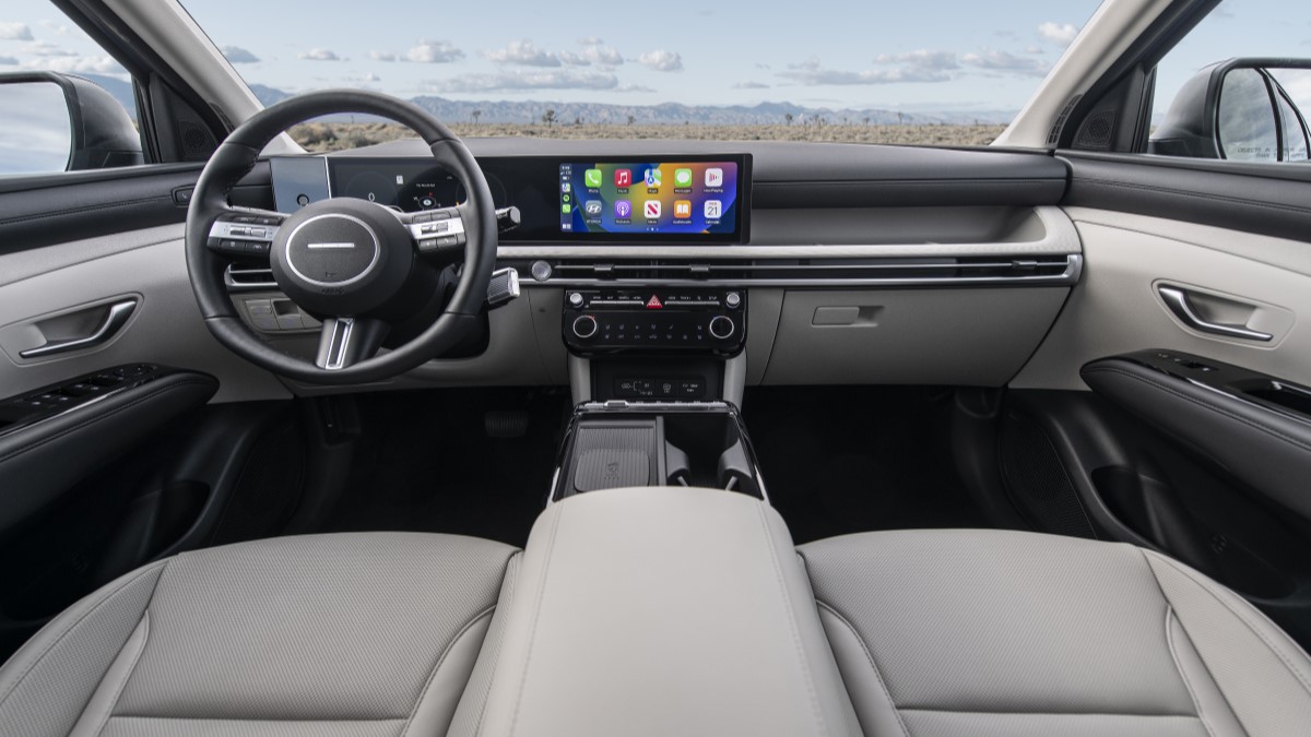 The interior of the 2025 Hyundai Tucson