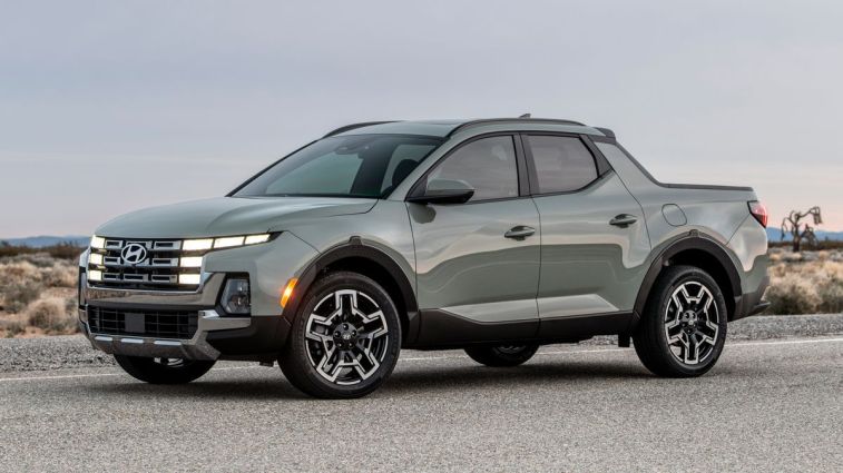 2025 Hyundai Santa Cruz Limited in the desert.