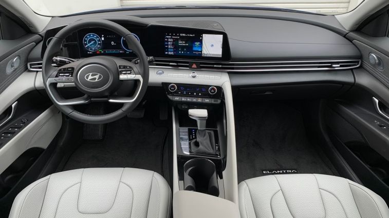 2024 Hyundai Elantra Hybrid front cabin.