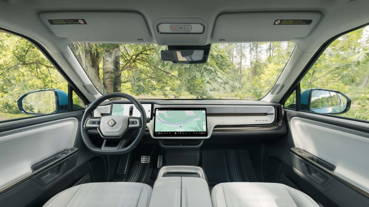 The interior of the 2025 Rivian R1T