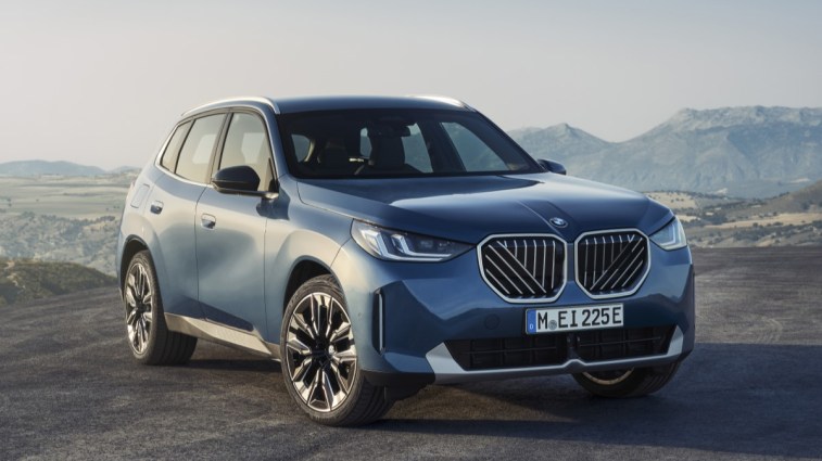 The 2025 BMW X3 seen from a front quarter angle