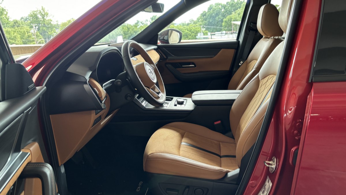 The front seats of the 2024 Mazda CX-70