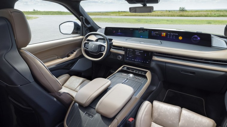 The interior of the 2025 Lincoln Navigator