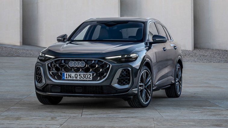 2025-audi-q5-front-left