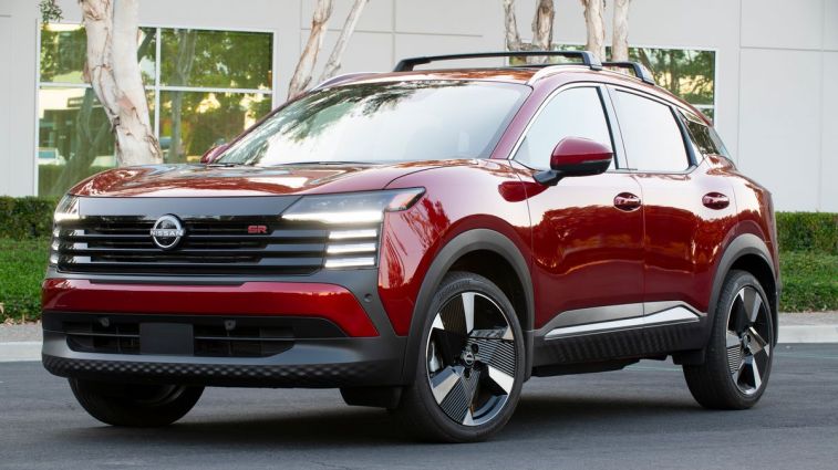 2025 Nissan Kicks SR