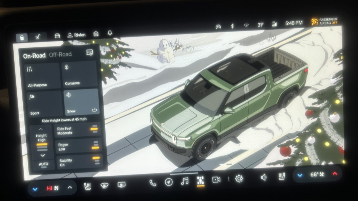 The graphics on the touchscreen of the 2025 Rivian R1T