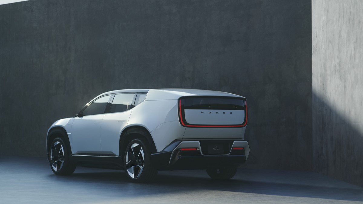 The Honda 0 SUV seen from a rear quarter angle