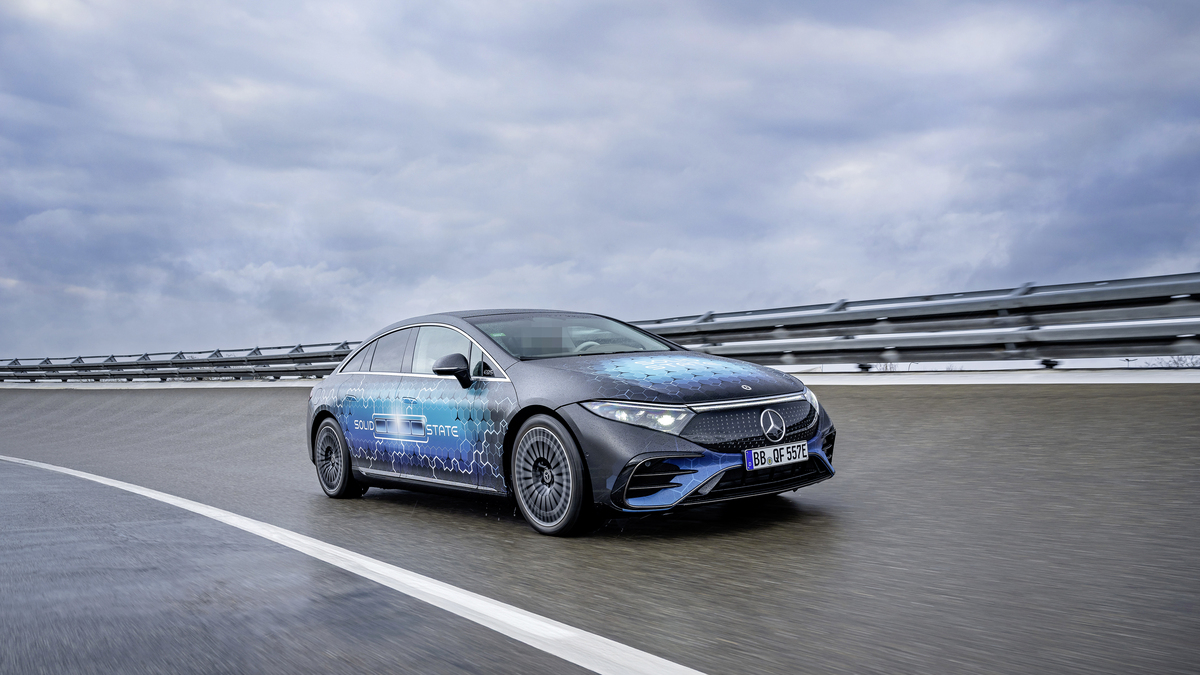 A Mercedes-Benz EQS equipped with a prototype solid-state battery in road testing