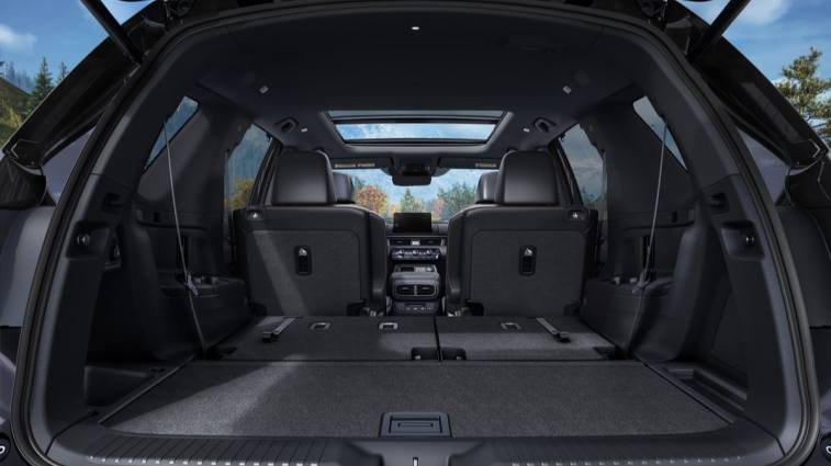 2025 Honda Pilot rear cargo area.