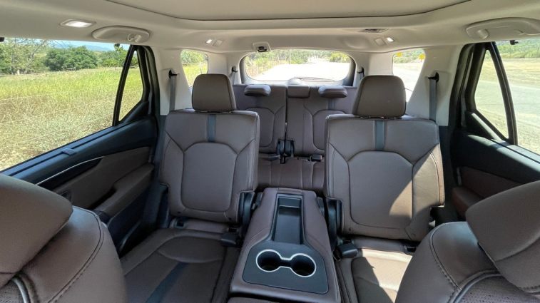 2025 Honda Pilot Elite passenger seating.