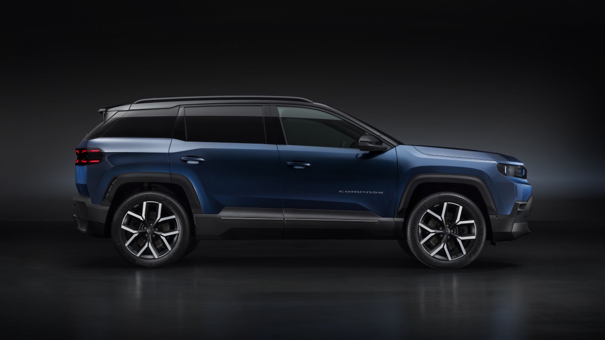 The 2026 Jeep Compass seen in profile